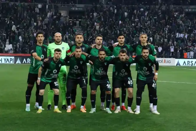 Kocaelispor'un Göztepe'yi 3-2 mağlup ettiği maçtan fotoğraflar!