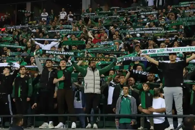 Kocaelispor'un Göztepe'yi 3-2 mağlup ettiği maçtan fotoğraflar!