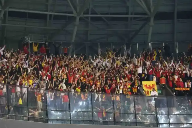 Kocaelispor'un Göztepe'yi 3-2 mağlup ettiği maçtan fotoğraflar!