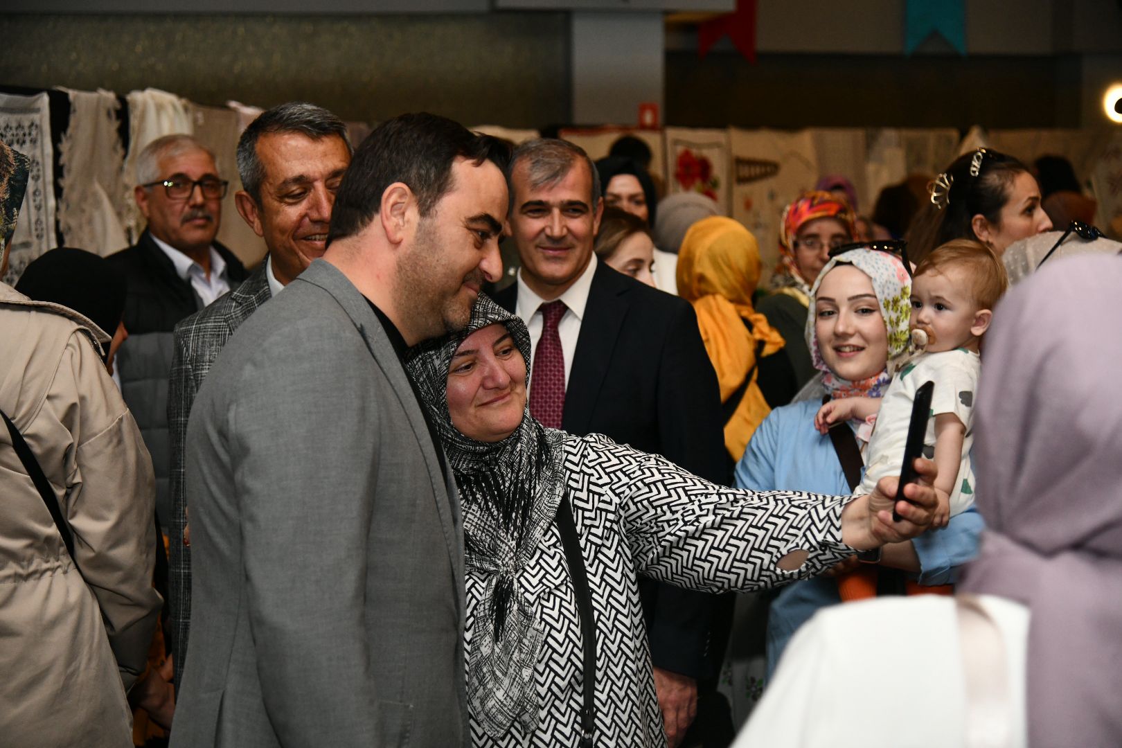 B A Ş M E K Sergisi1