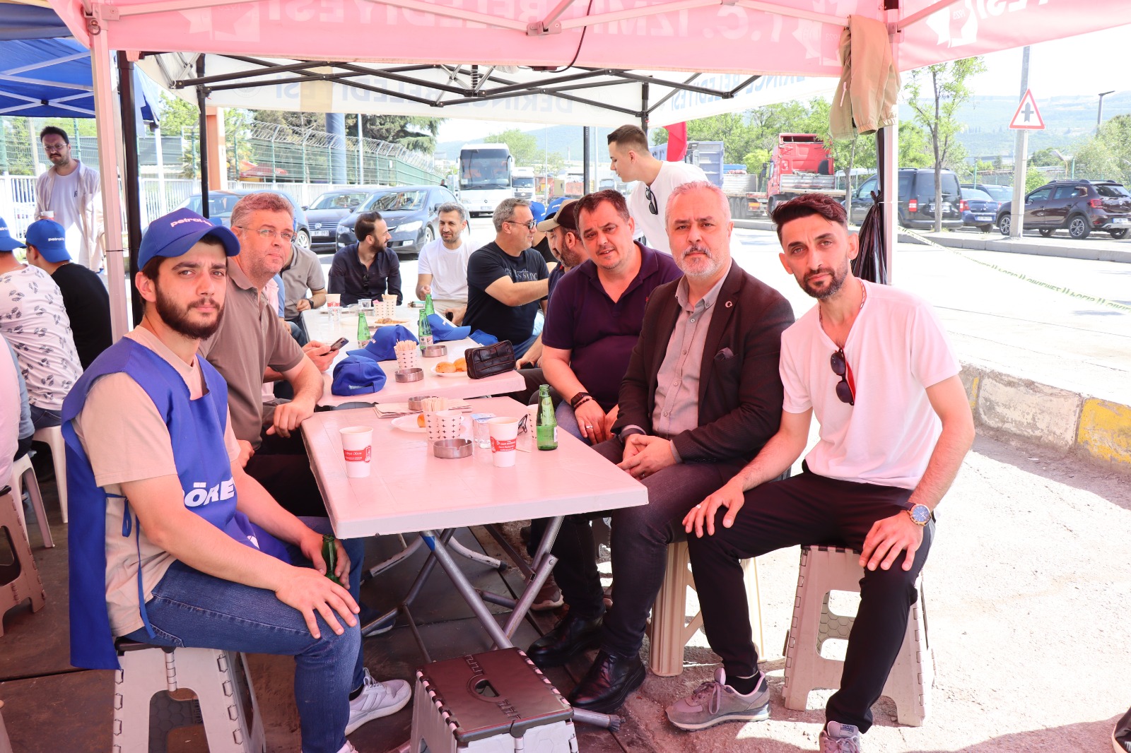 Dyo Boya Isçilerine Izmit Belediyesinden Dayanisma Eli (6)