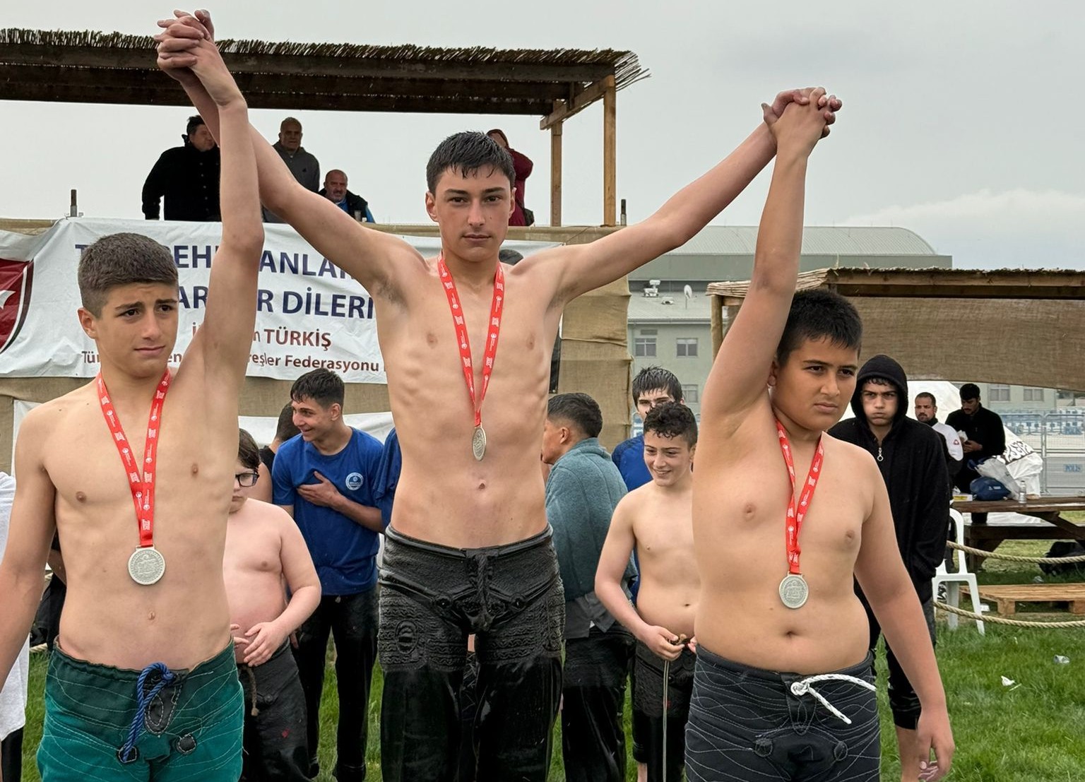 Gölcük Beledi̇yespor Pehli̇vanlari Başariya Doymuyor 7