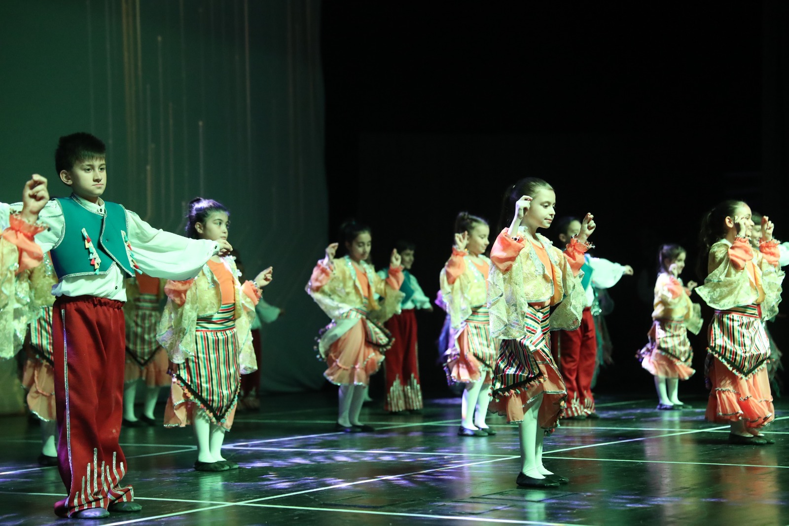 Izmit Belediyesi Sanat Akademisi'nin Yildizlari Sihirli Kolye Ile Parladi (1)