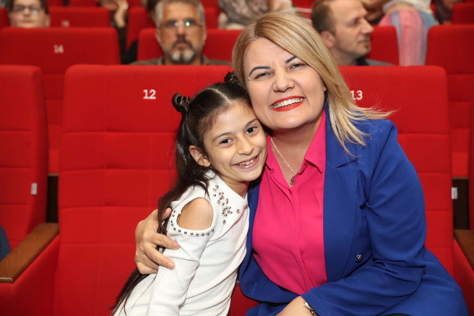 Izmit Belediyesi Sanat Akademisi'nin Yildizlari Sihirli Kolye Ile Parladi (4)