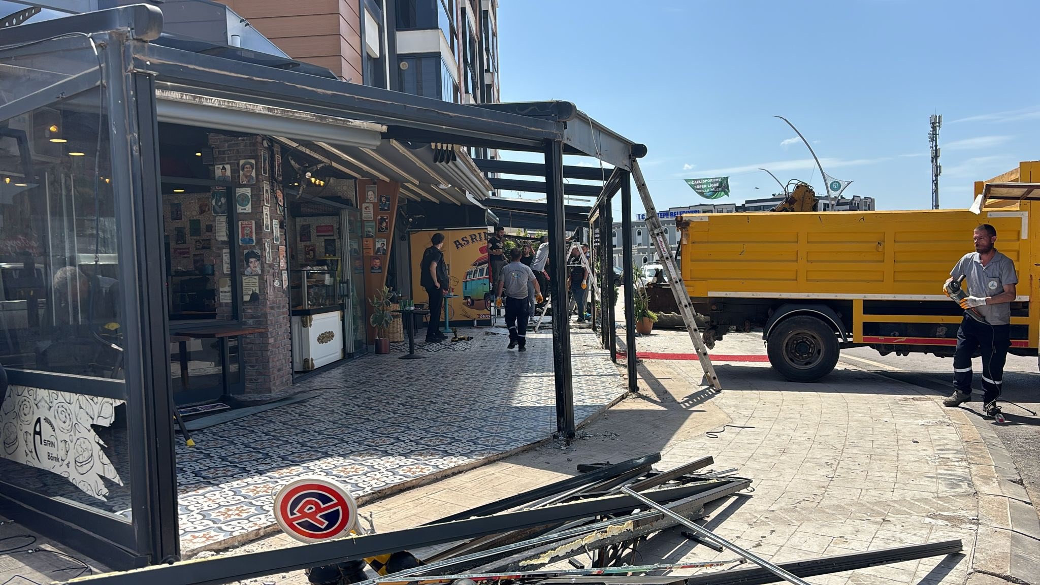 Kartepe'de Kaçak Yapılara Geçit Yok 1