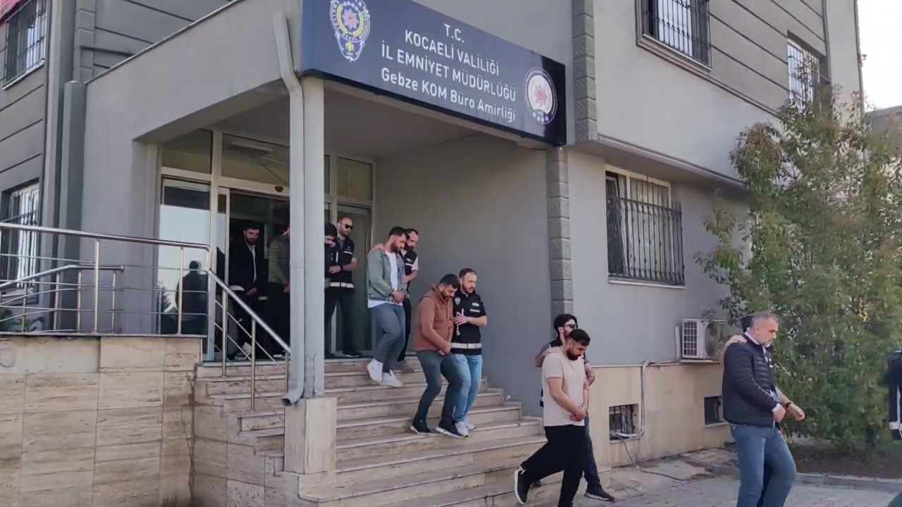 Kocaeli'de Eş Zamanlı Operasyon; 30 Şüpheli Yakalandı 2