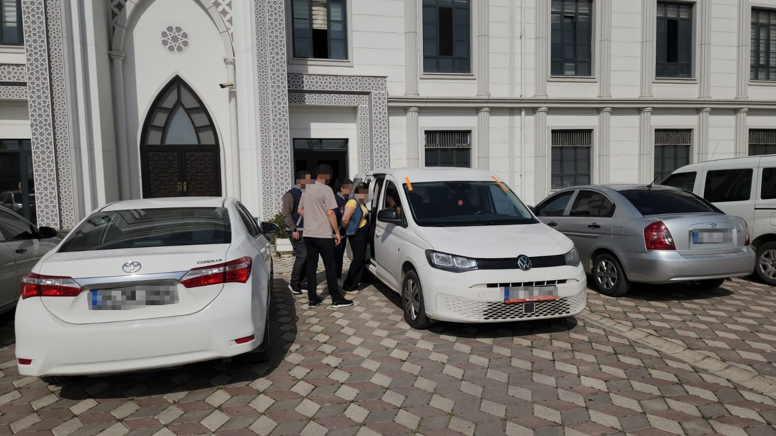 Kocaeli'de Hırsızlık Operasyonu 2 Şüpheli, 59 Suç Kaydı! 3