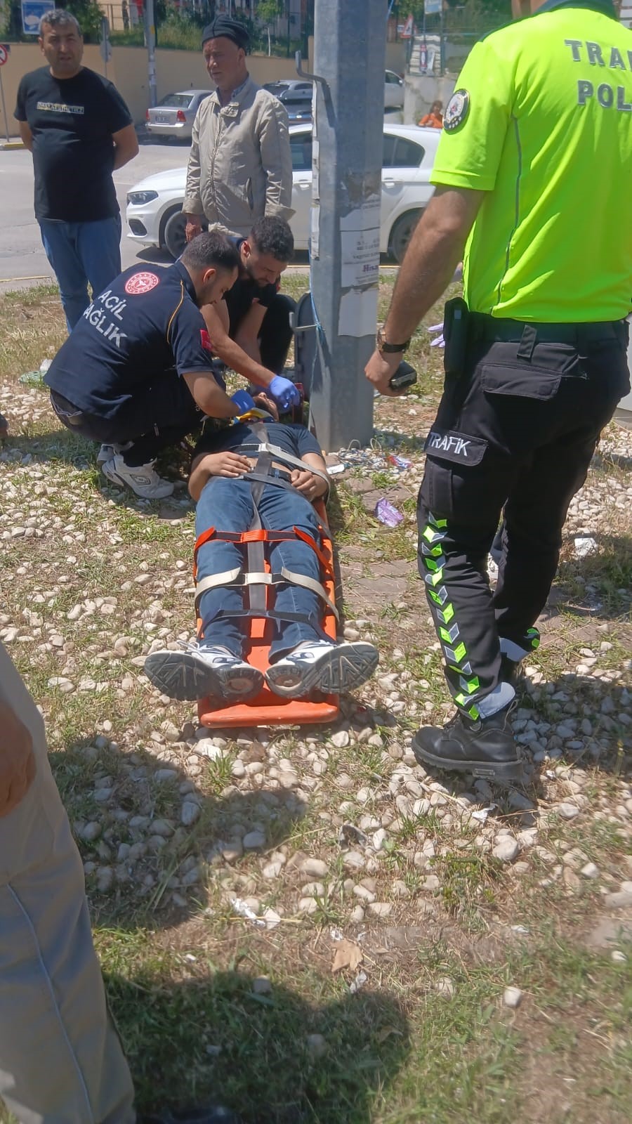 Motosiklet Kontrol Çıktı; Sürücü Yaralandı 2