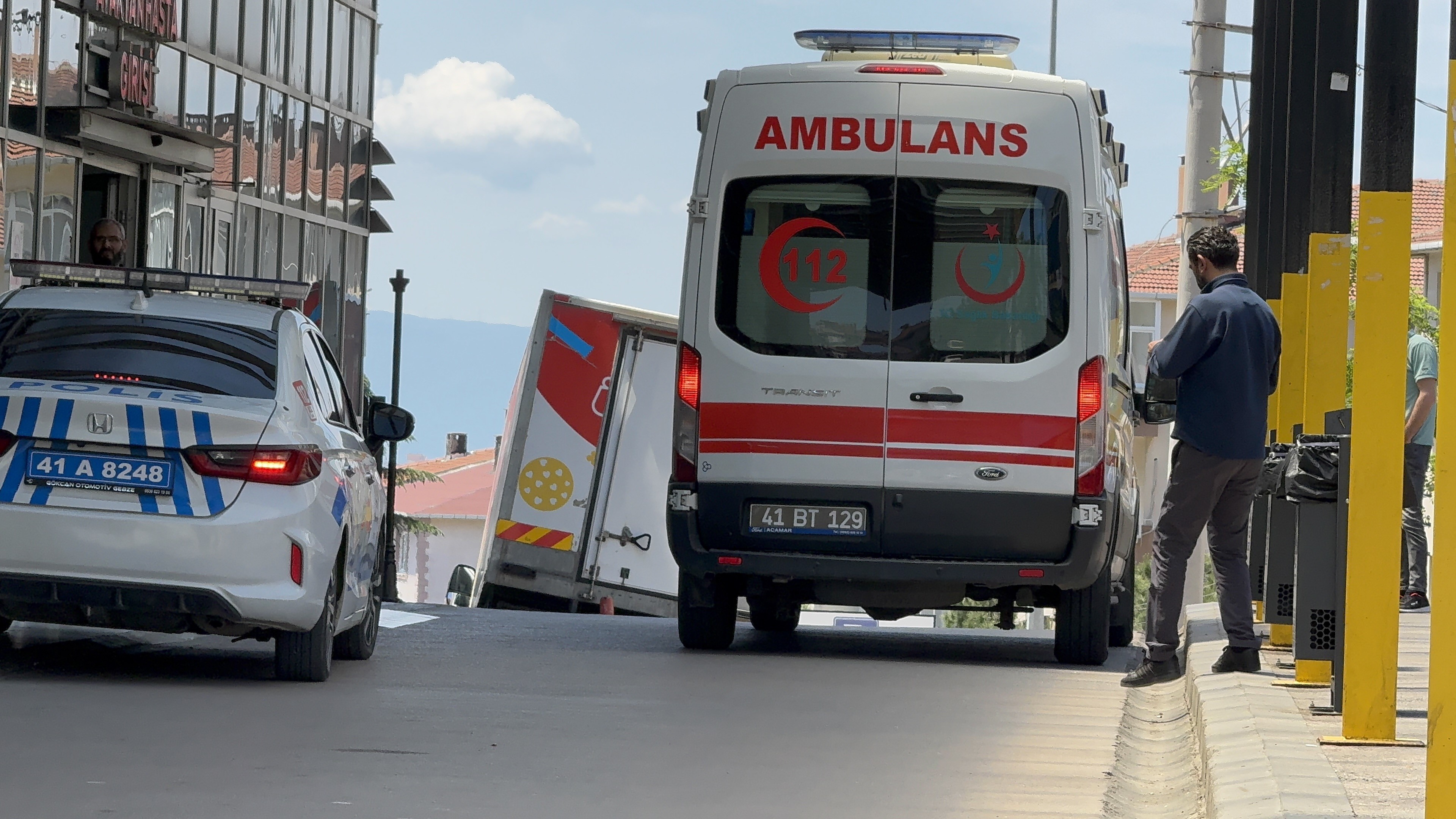 Motosiklet Kontrol Çıktı; Sürücü Yaralandı 3