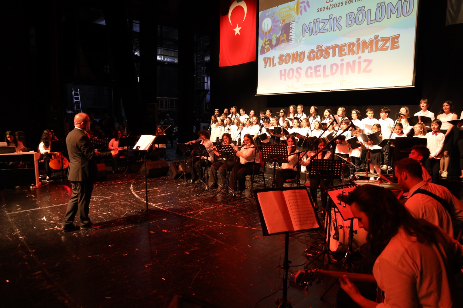 Sanat Akademisi'nde Bir Yilin Emegi Notalara Dönüstü, Alkislar Hiç Dinmedi (13)