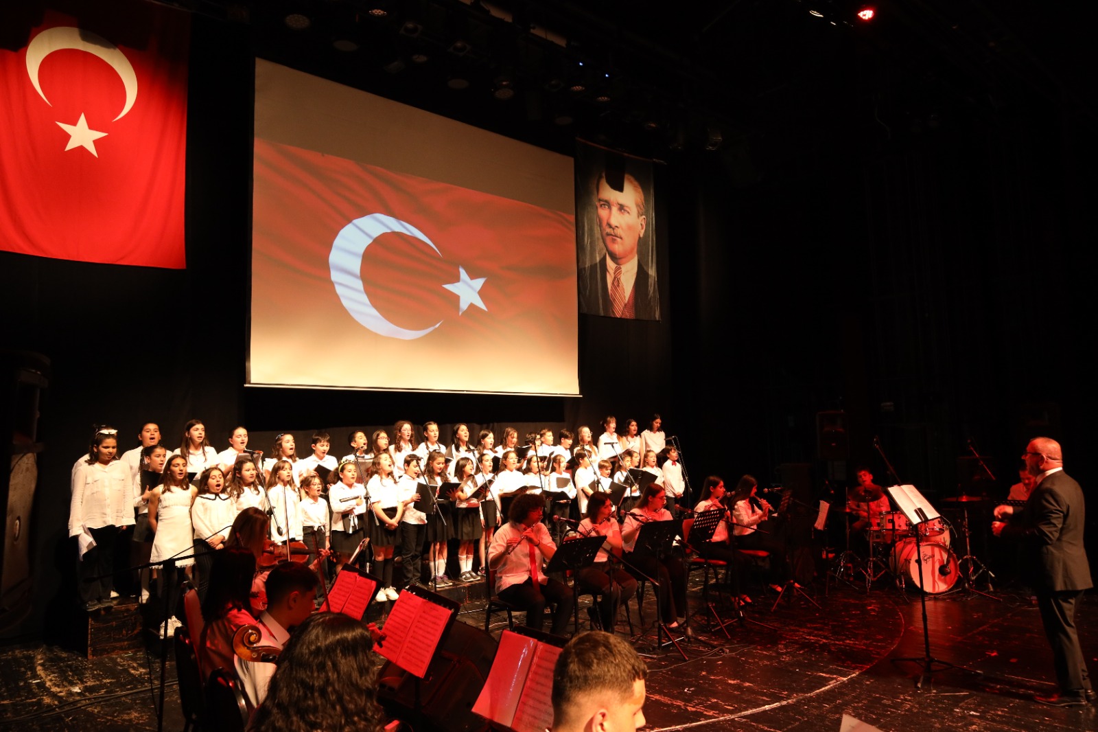 Sanat Akademisi'nde Bir Yilin Emegi Notalara Dönüstü, Alkislar Hiç Dinmedi (18)