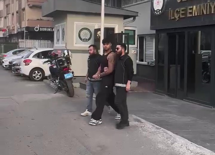 Ünlü Rapçi Tahliye Kararını Bakın Nasıl Kutladı! 3