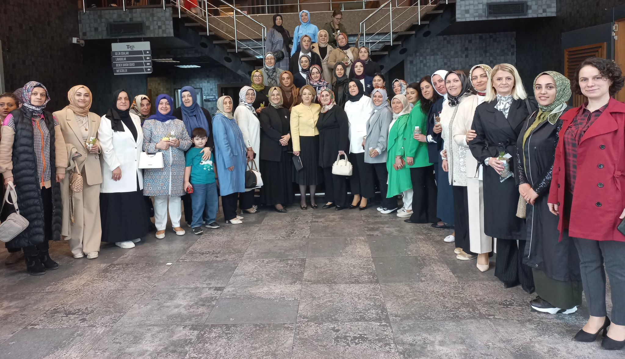 AK Parti İl Kadın Kolları’ndan Anneler Günü’ne Özel Program