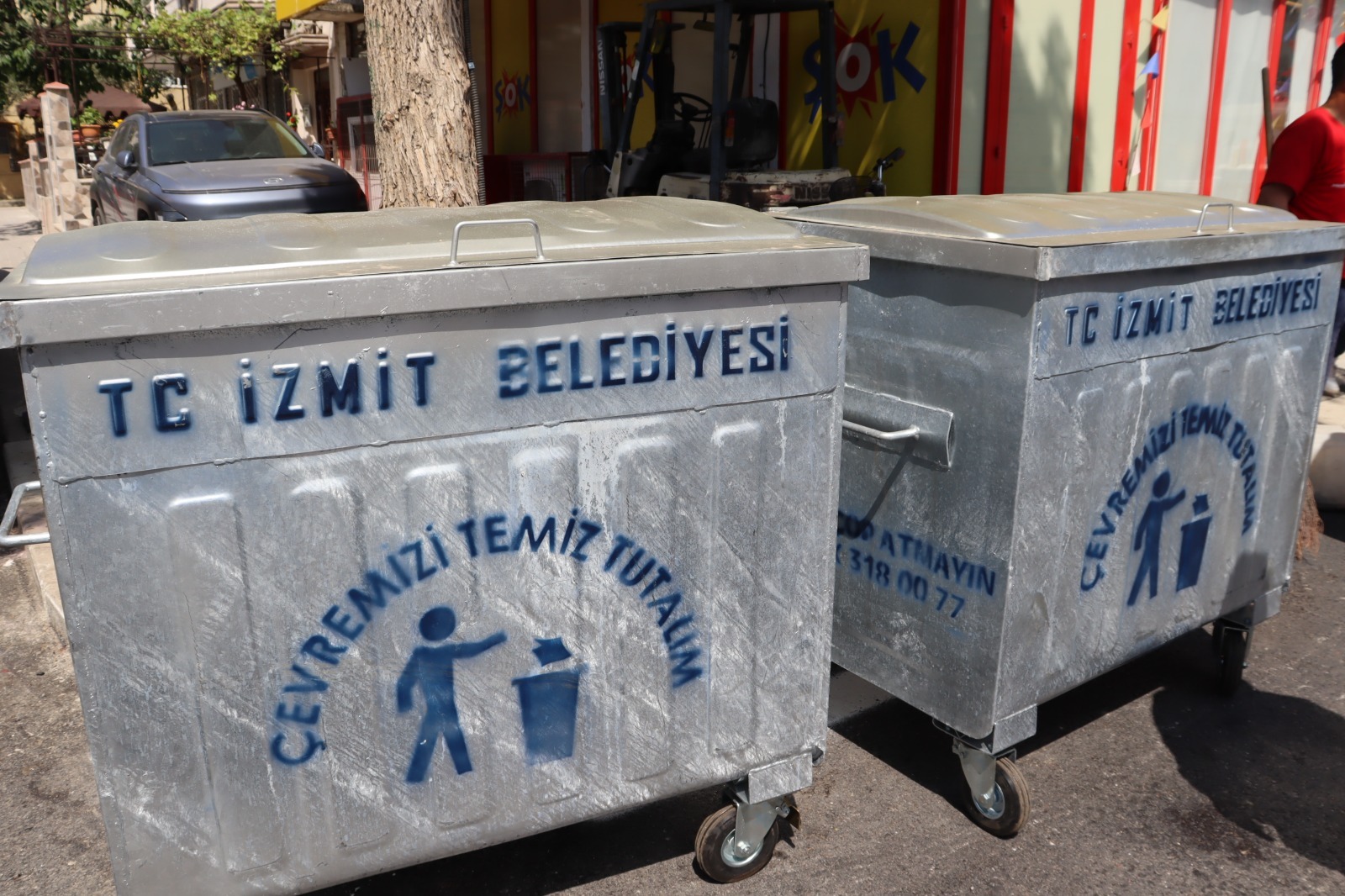 Yenisehir'de Daha Temiz Bir Izmit Için Konteyner Degisimi (3)