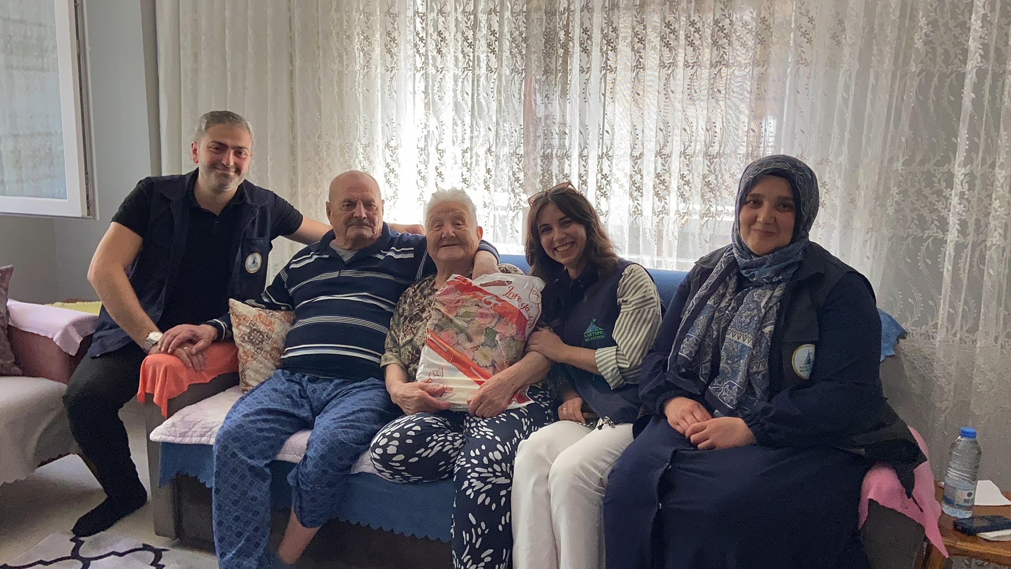 ‘Alo Evlat’ Bayramda Da Büyükleri Unutmadı 2