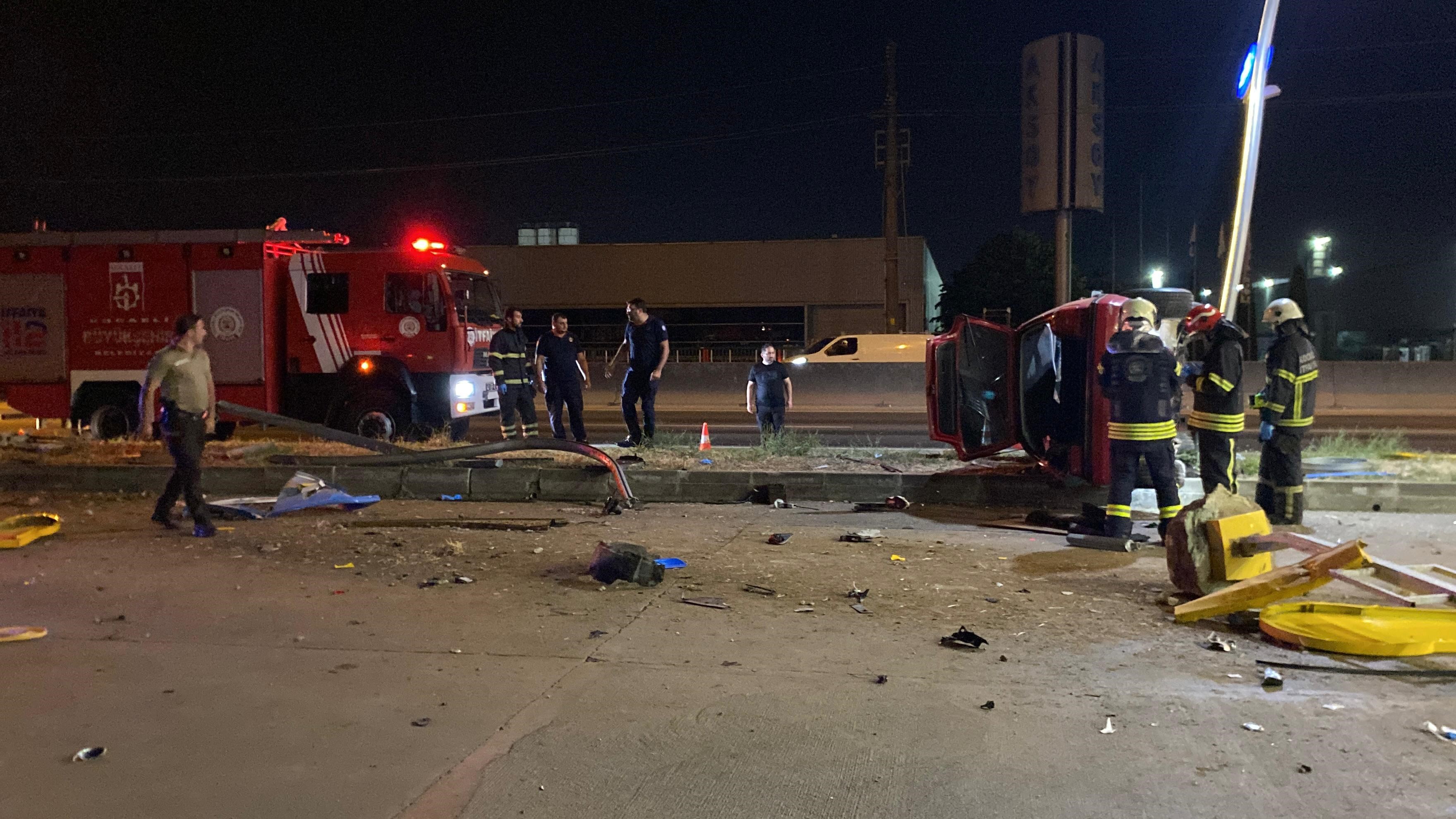 Başiskele’de Feci Kaza 1’I Ağır, 2 Yaralı 07