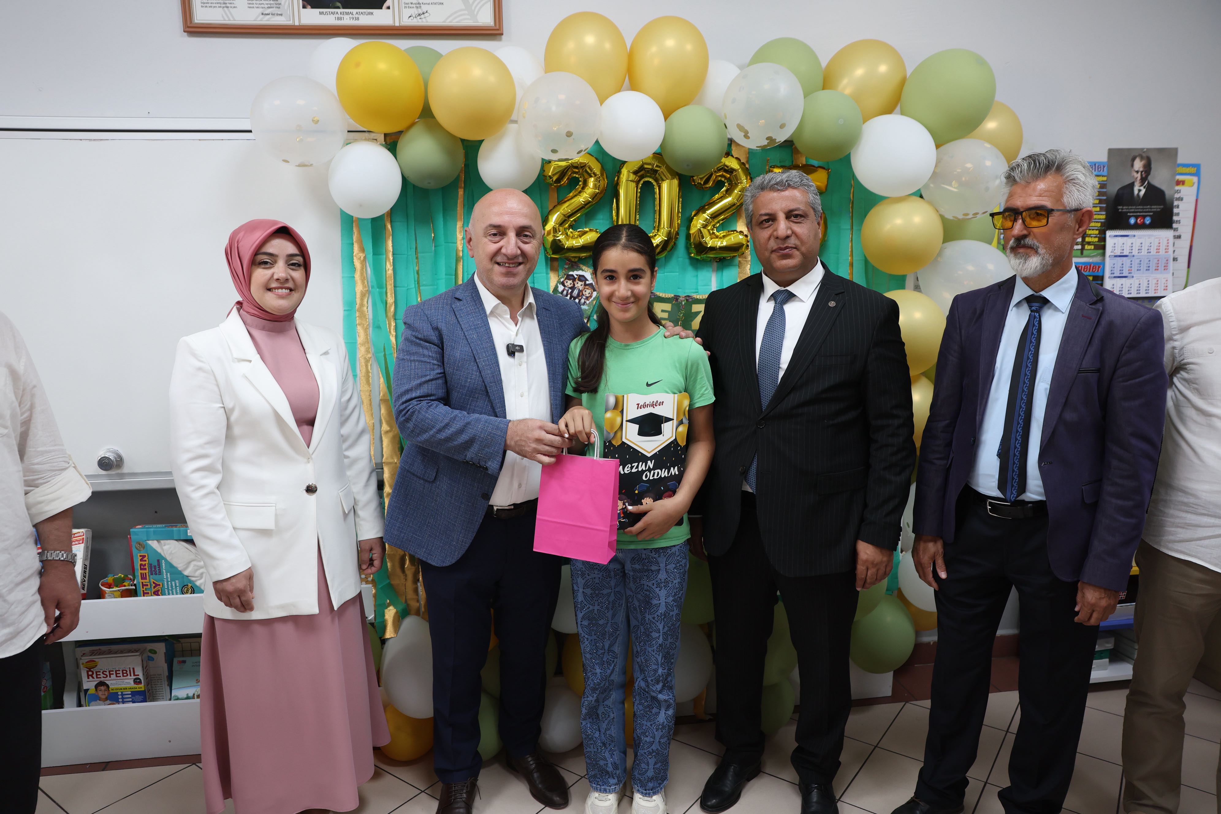 Başkan Bıyık, Karne Heyecanına Ortak Oldu (2) (1)