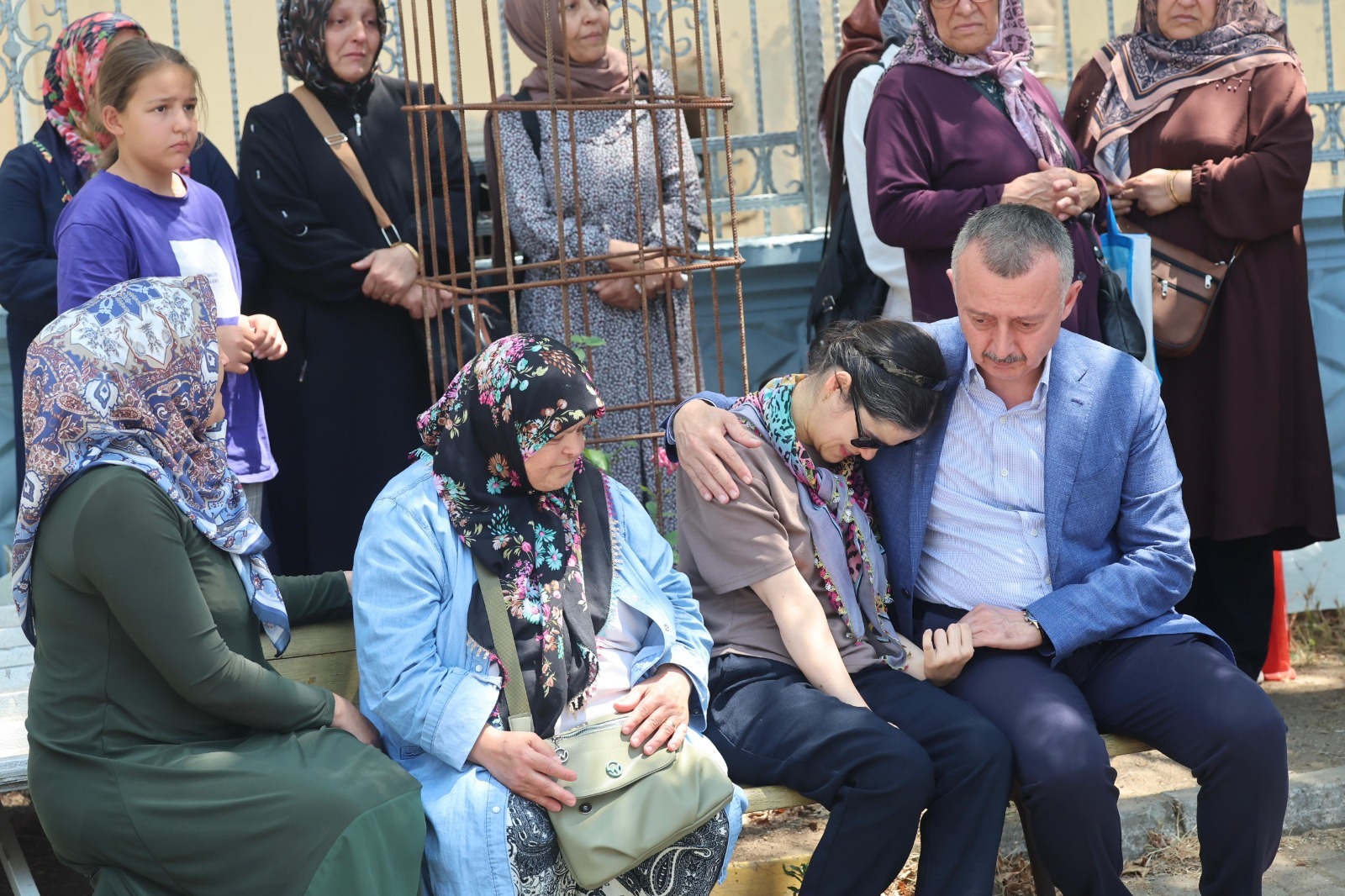 Başkan Büyuükakın Derinceli Gülşah’ı Acı Gününde De Yalnız Bırakmadı (3)