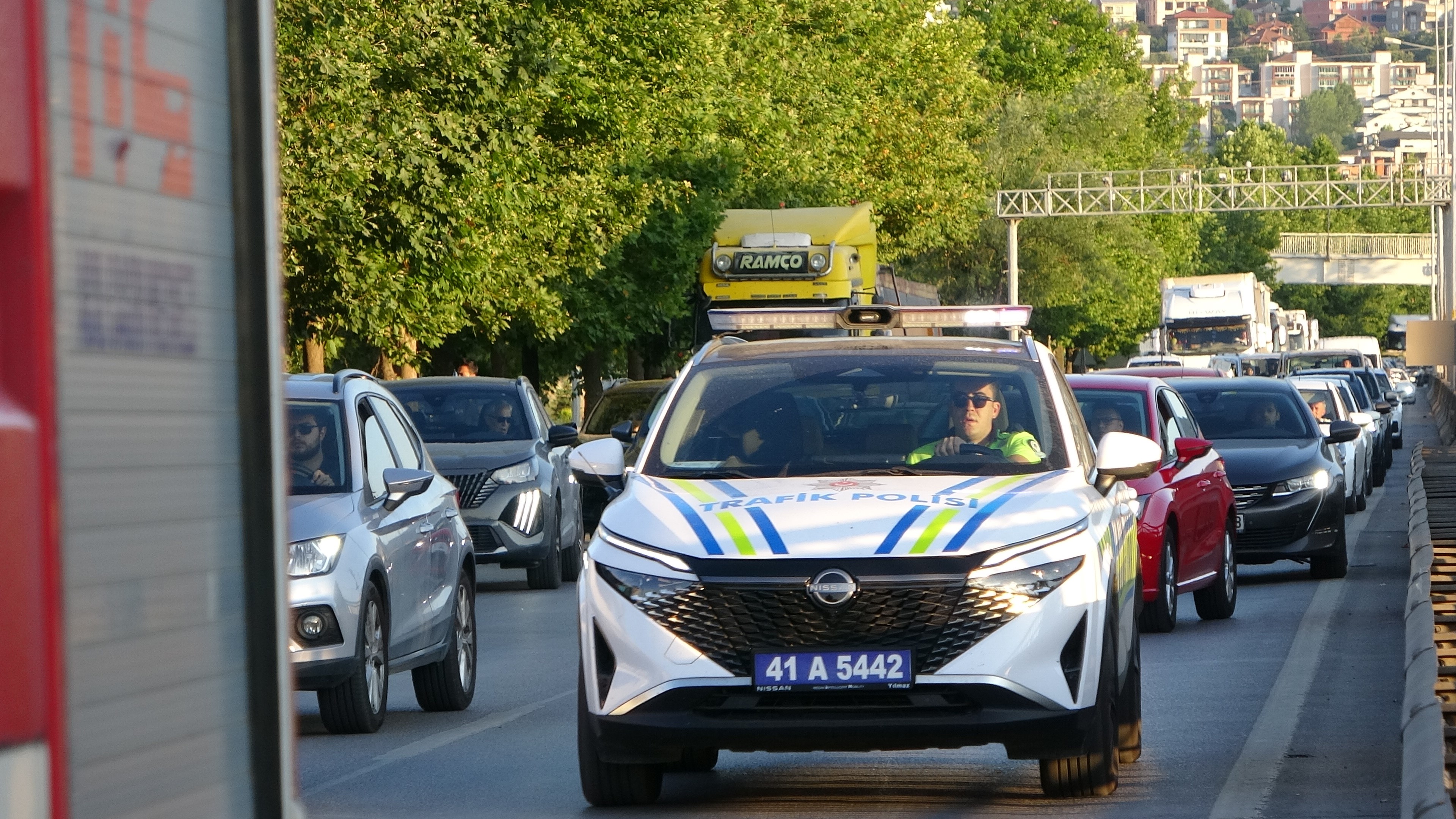 Bayiden Çıktı, Hurdaya Döndü! D 130’Da Talihsiz Kaza! 05