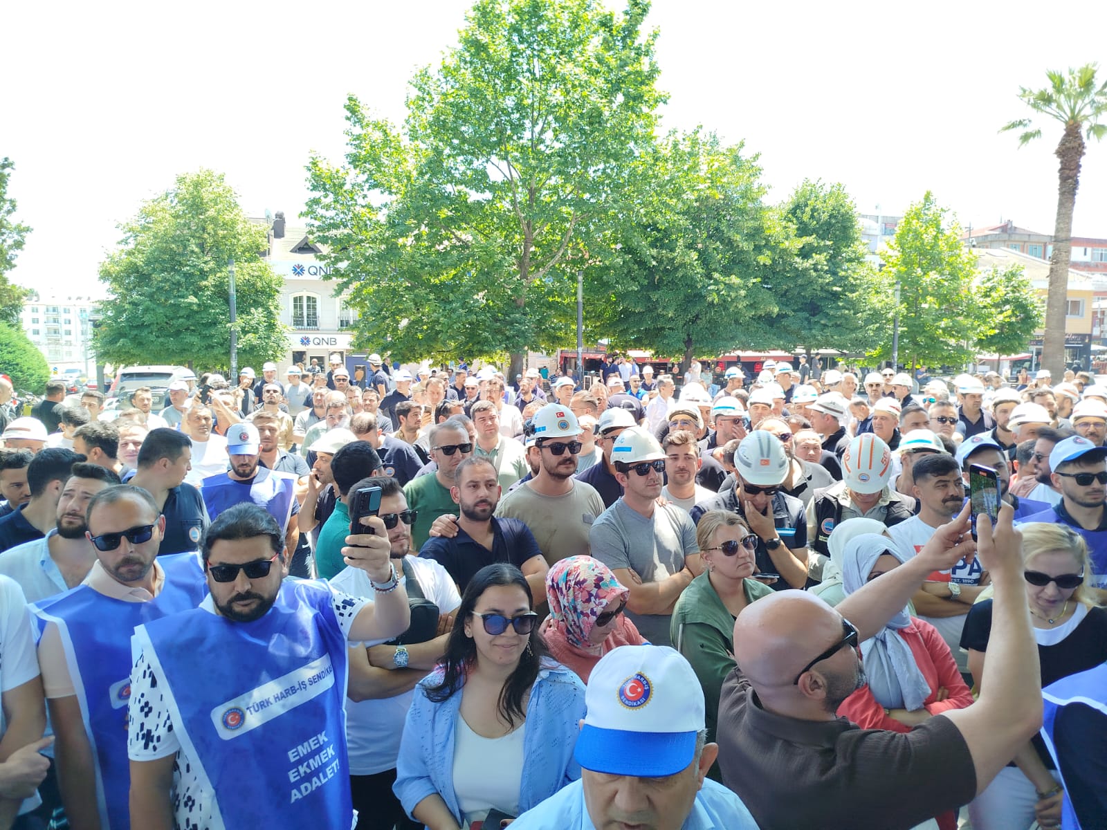 Binlerce Harb Iş İşçisi Gölcük'ten Haykırdı 4