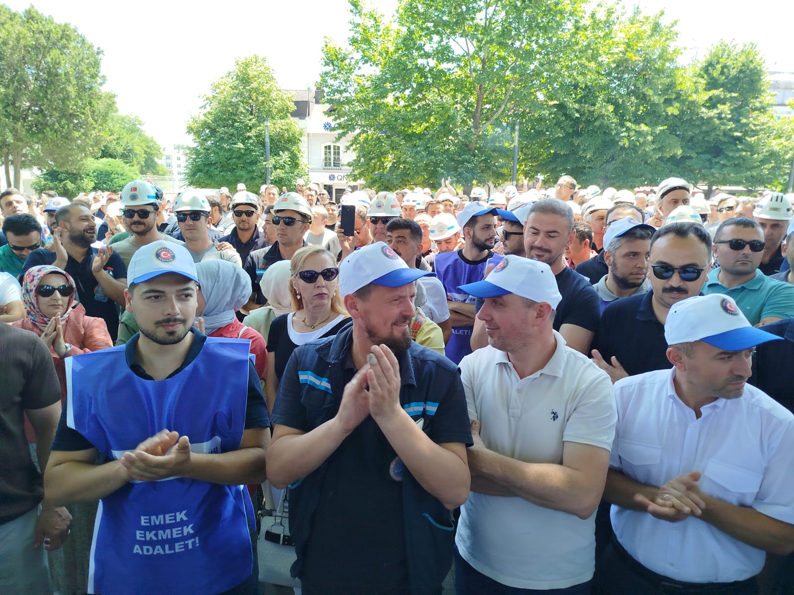Binlerce Harb Iş İşçisi Gölcük'ten Haykırdı 6