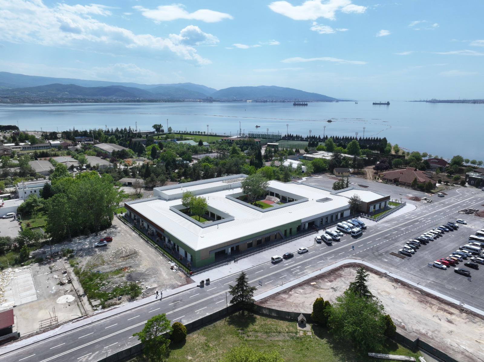 Burada Goncalar Açsın Istiyoruz (1)