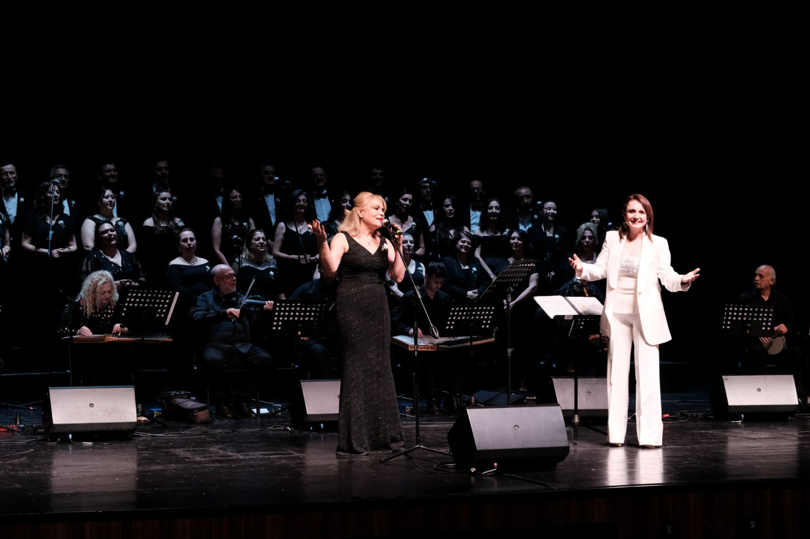 Büyükşehir Tsm Korosu'ndan Unutulmaz Konser (1)