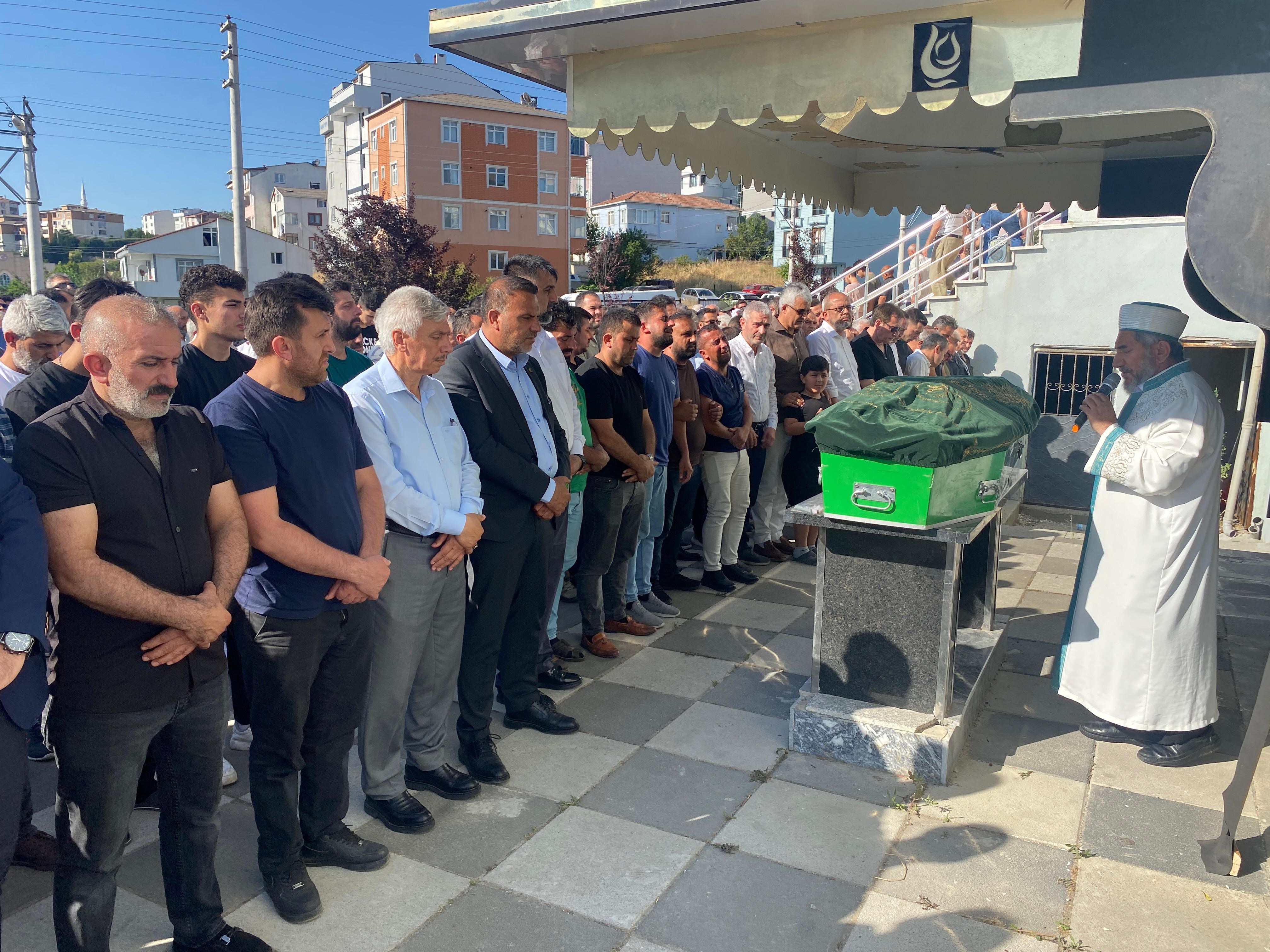Darıca’da İntihar Eden Zabıta Son Yolculuğuna Uğurlandı 01