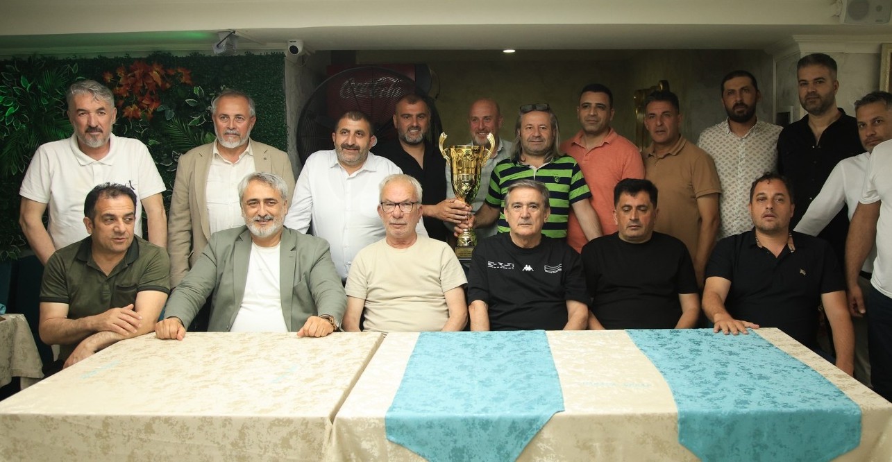 Erenlerspor Ve Bekirpaşa Masterler’e Kupaları Verildi 4