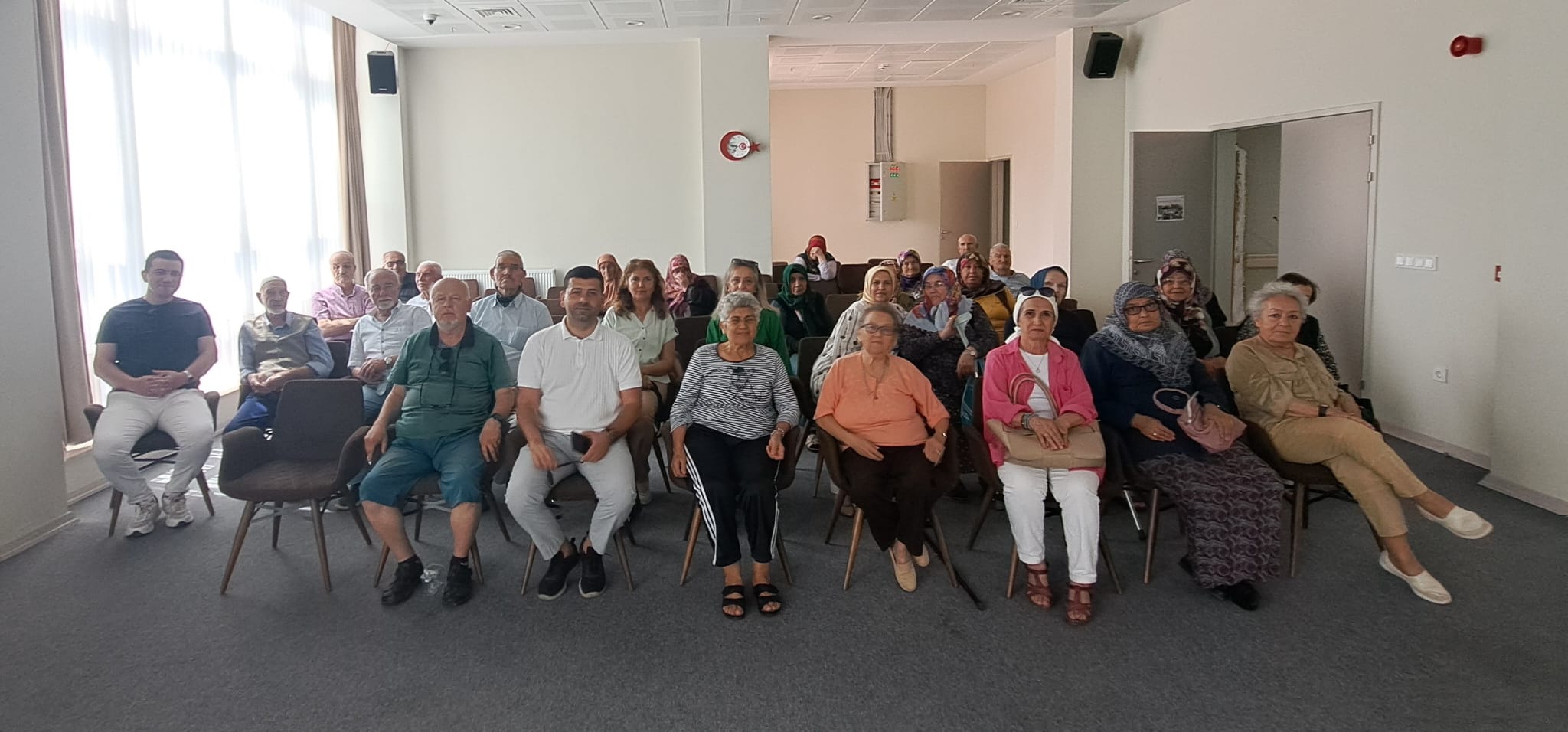 İyi̇ Parti’den Huzurevi Ziyareti ‘Sıra Bekleyen Çok, Yer Yetersiz’ 2