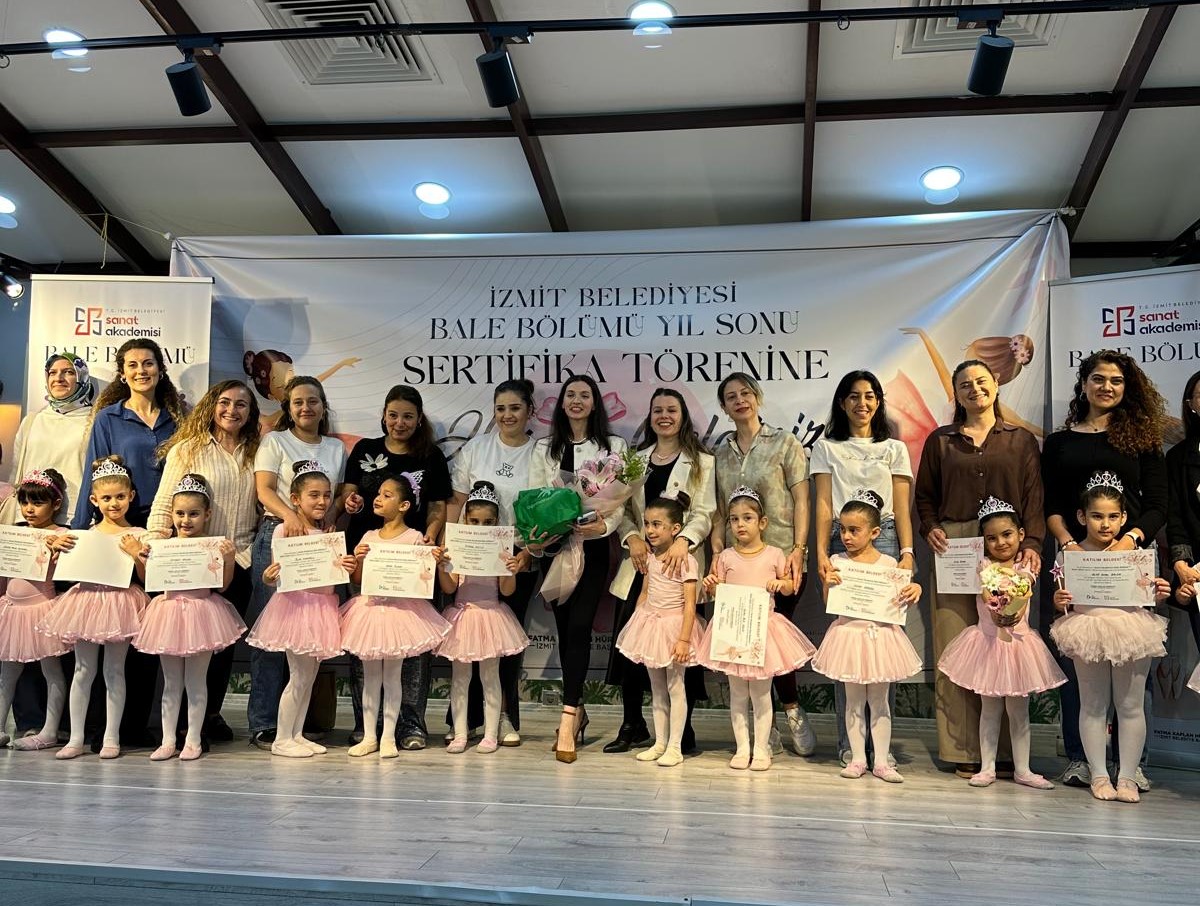 İzmitli Minik Balerinler Sahneye Işık Saçtı (4)