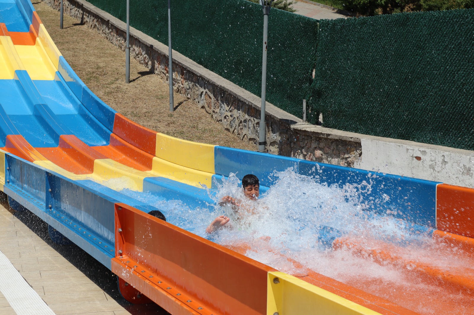 İzmit’te Yaz Sıcağına Aquapark Molası (8)