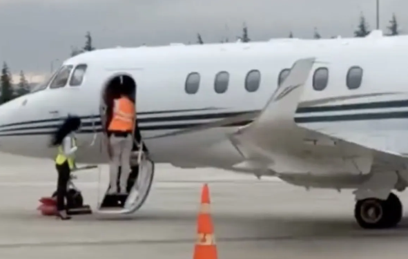 Jet 1