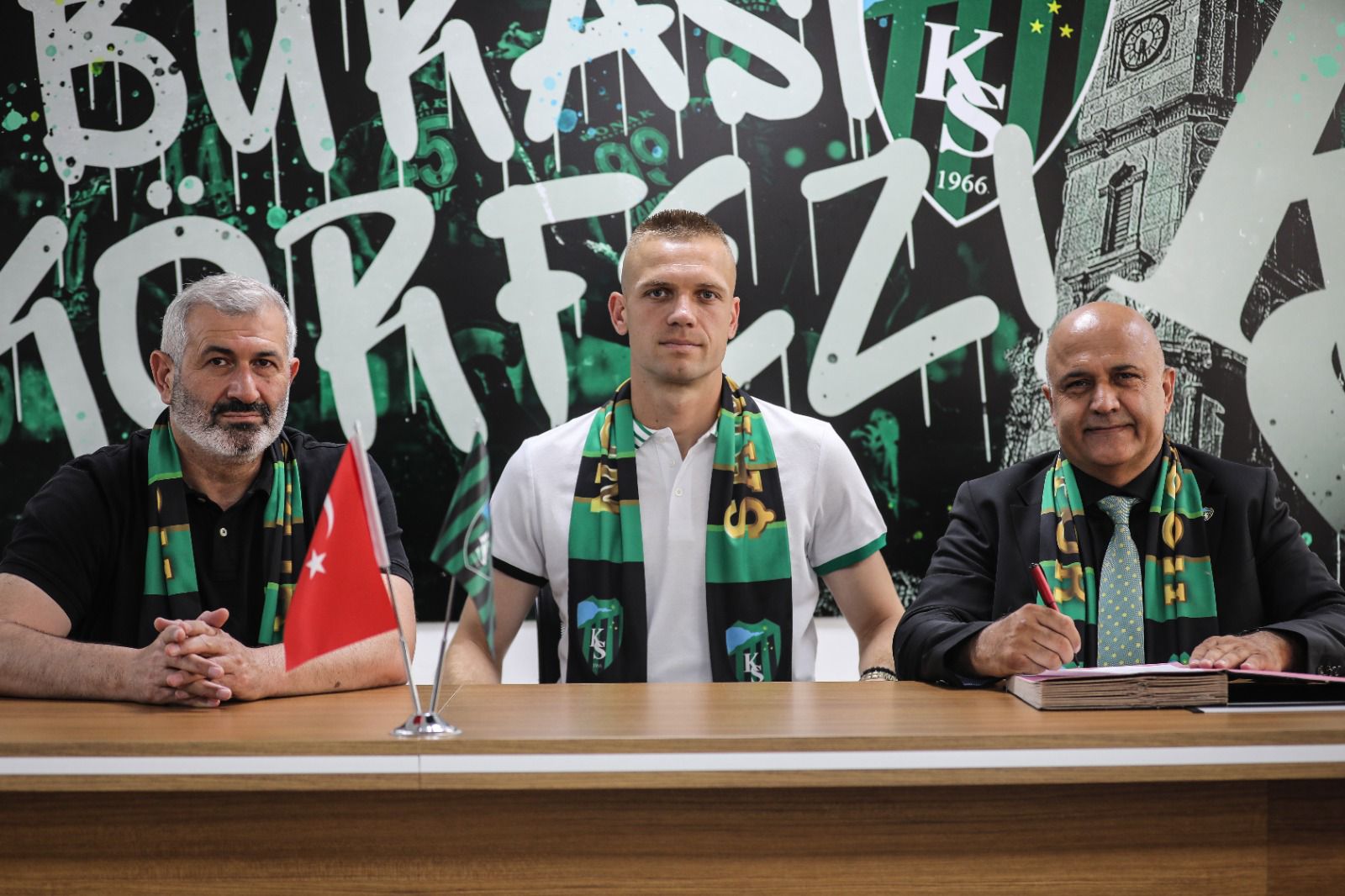 Jovanovic Resmen Kocaelispor’da 2