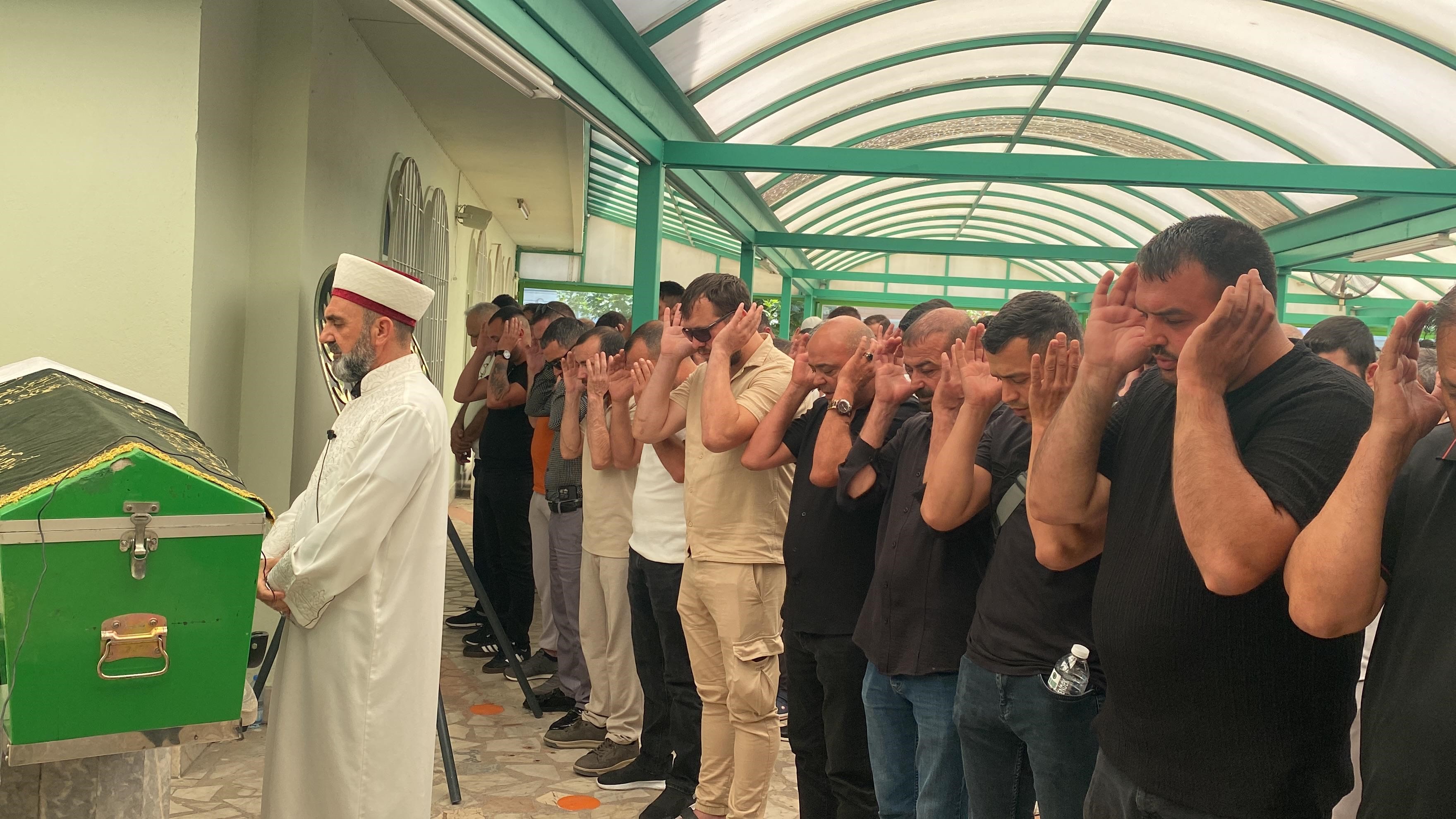 Kandıra’da Denizde Boğularak Hayatını Kaybetmişti! Toprağa Verildi (5)