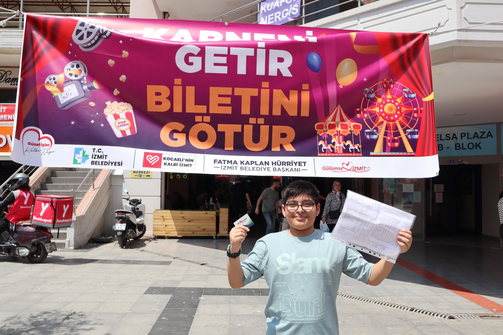 Karneni Getir, Biletini Götür Etkinliğine Yoğun Ilgi Uzun Kuyruklar Oluştu (9)