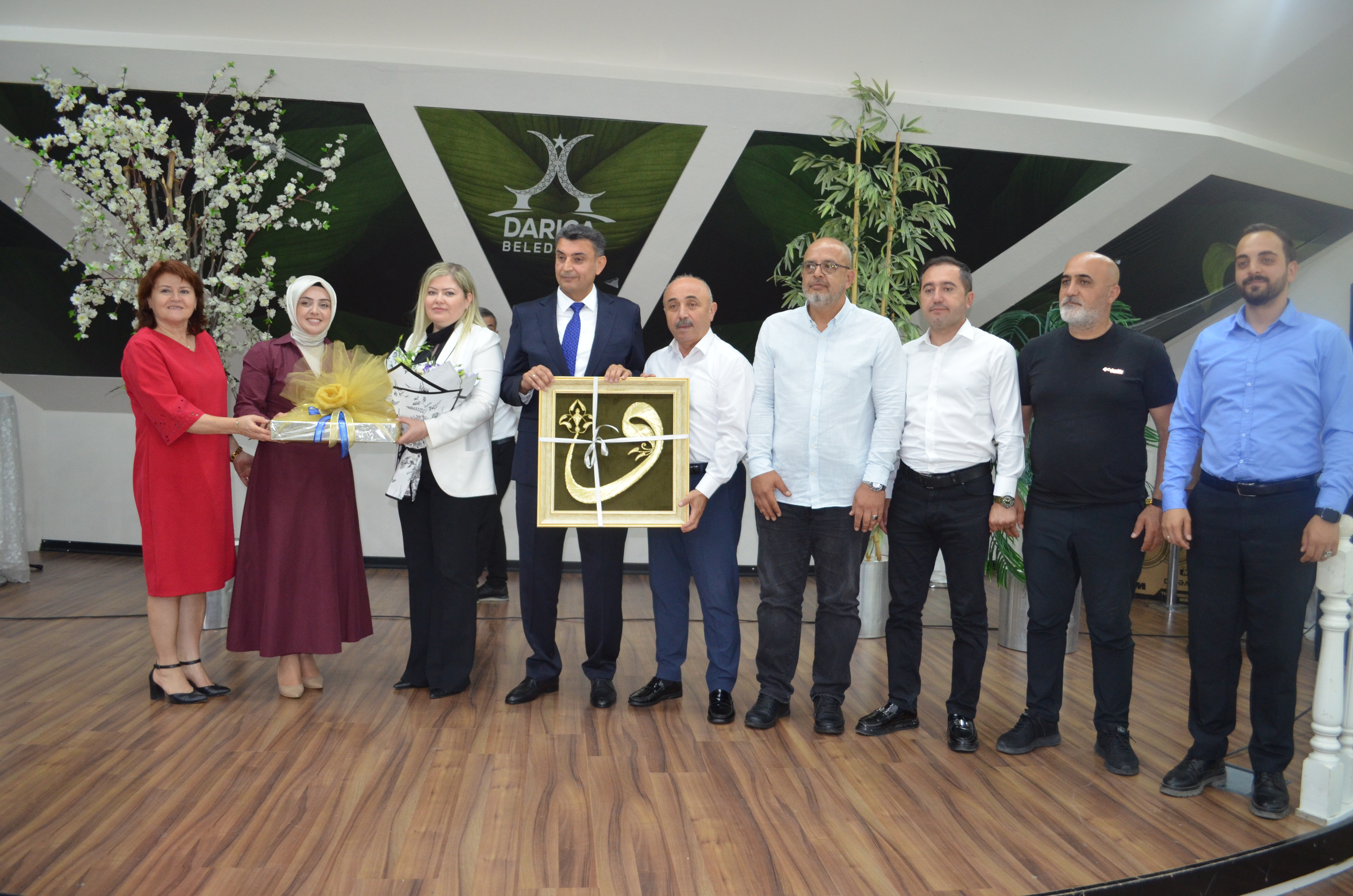 Kaymakam Yüksel Kara’dan Darıcalılara Veda Yemeği (4)