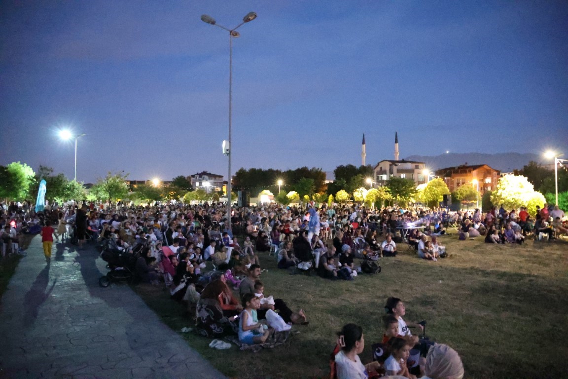 Kocaeli’de Açık Hava Sinema Günleri Başladı 02