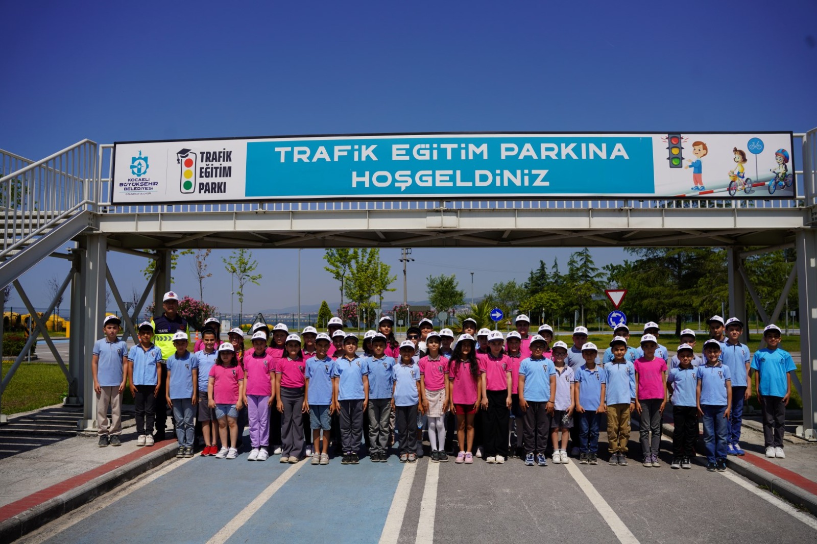 Kocaeli’de Binlerce Öğrenciye Uygulamalı Trafik Eğitimi (5)