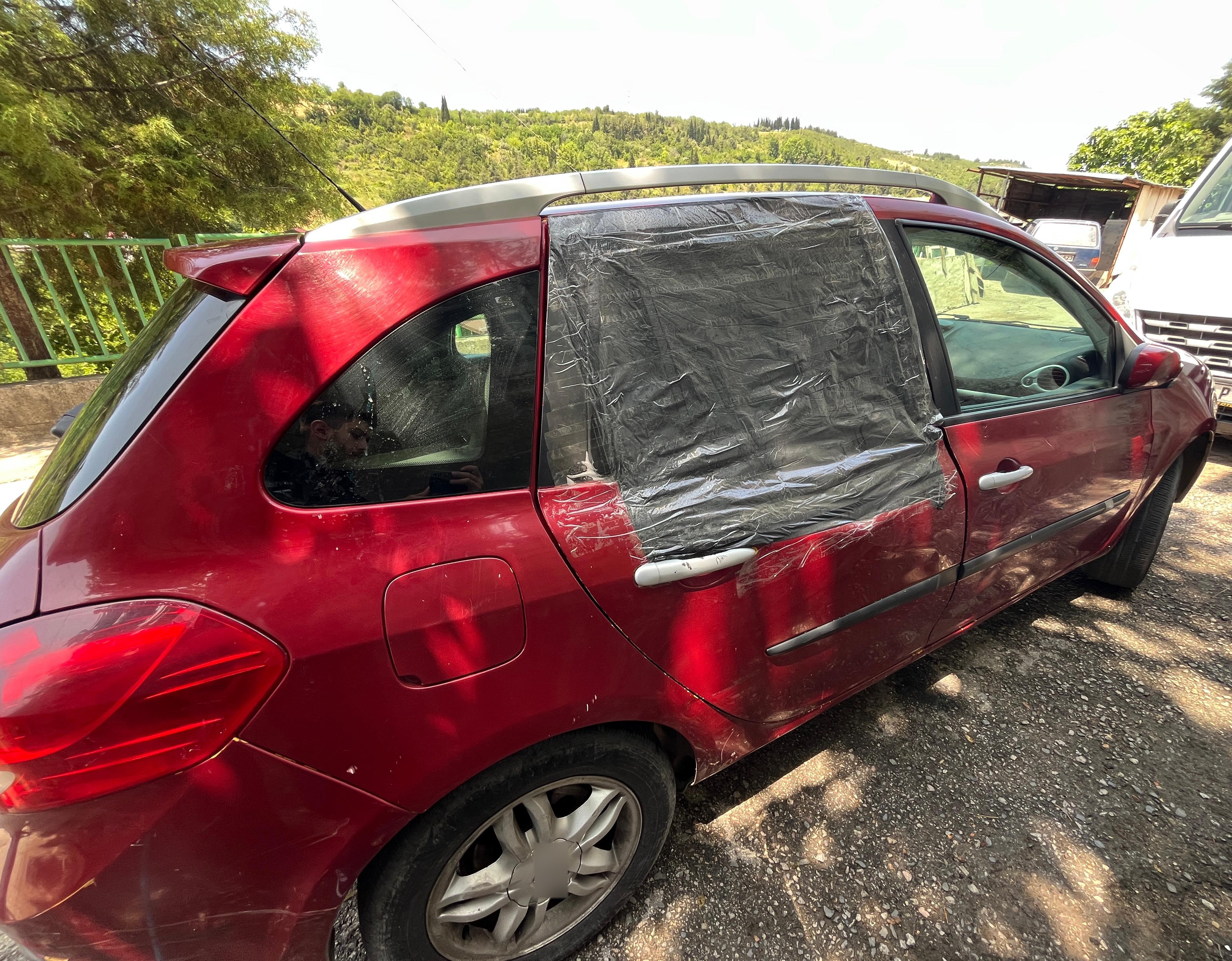 Kocaeli'de İpini Koparan Boğa 3 Metreden Düştü 03