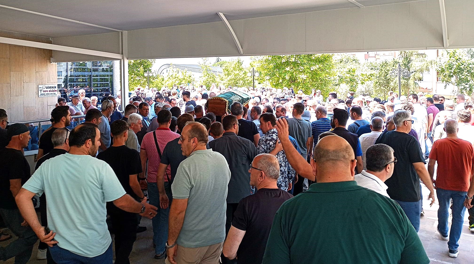 Kocaeli’de Kayalıklardan Düşen Anne İçin Gözyaşları Sel Oldu 3
