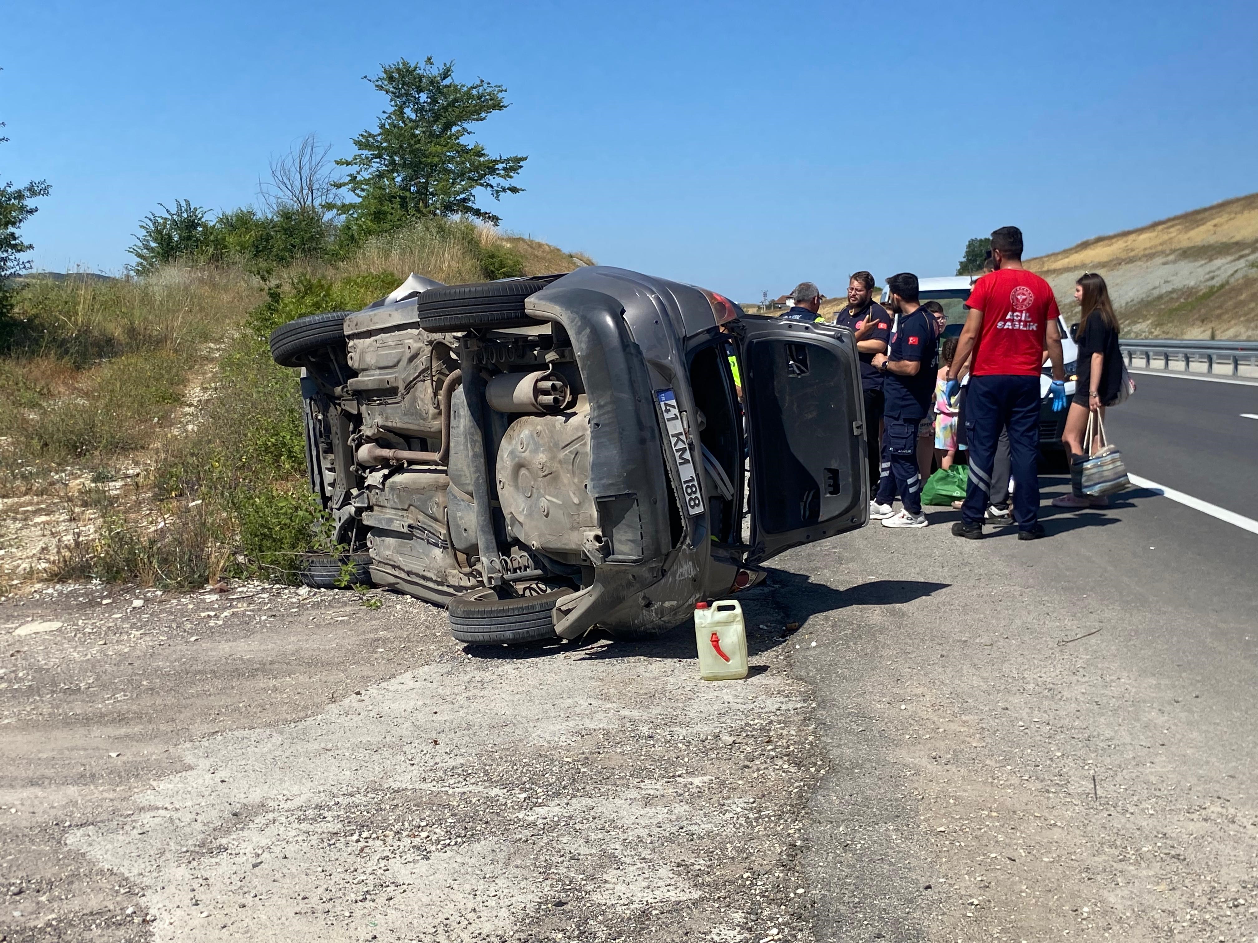 Kocaeli’de Takla Atan Otomobilden Mucizevi Kurtuluş 02