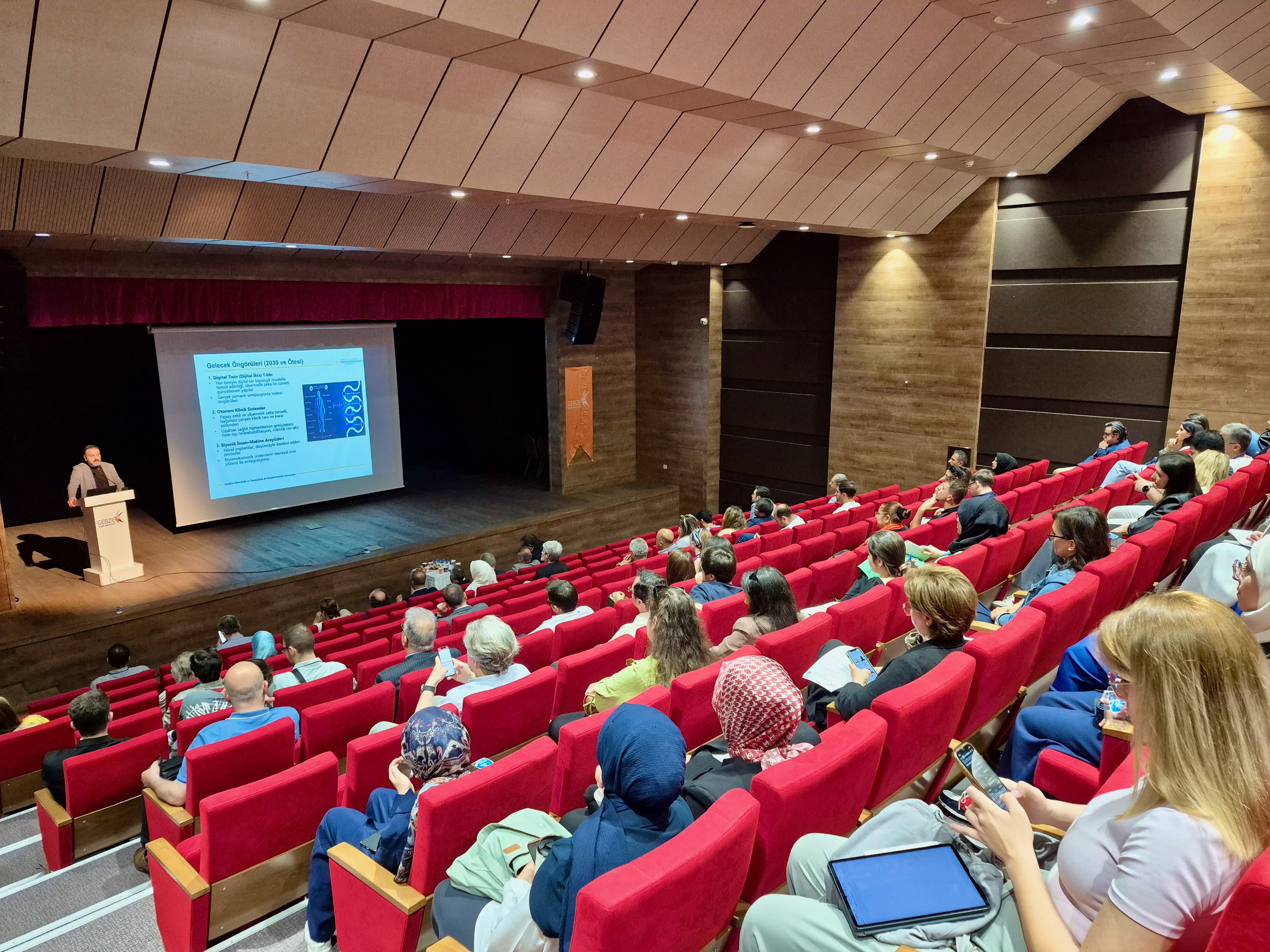 Kocaeli'de Yapay Zeka Ve Tıp Buluştu 2