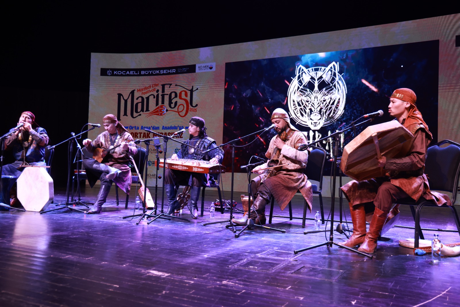 Mari̇fes'te Turan Ethno Folk Ensemble Rüzgarı2