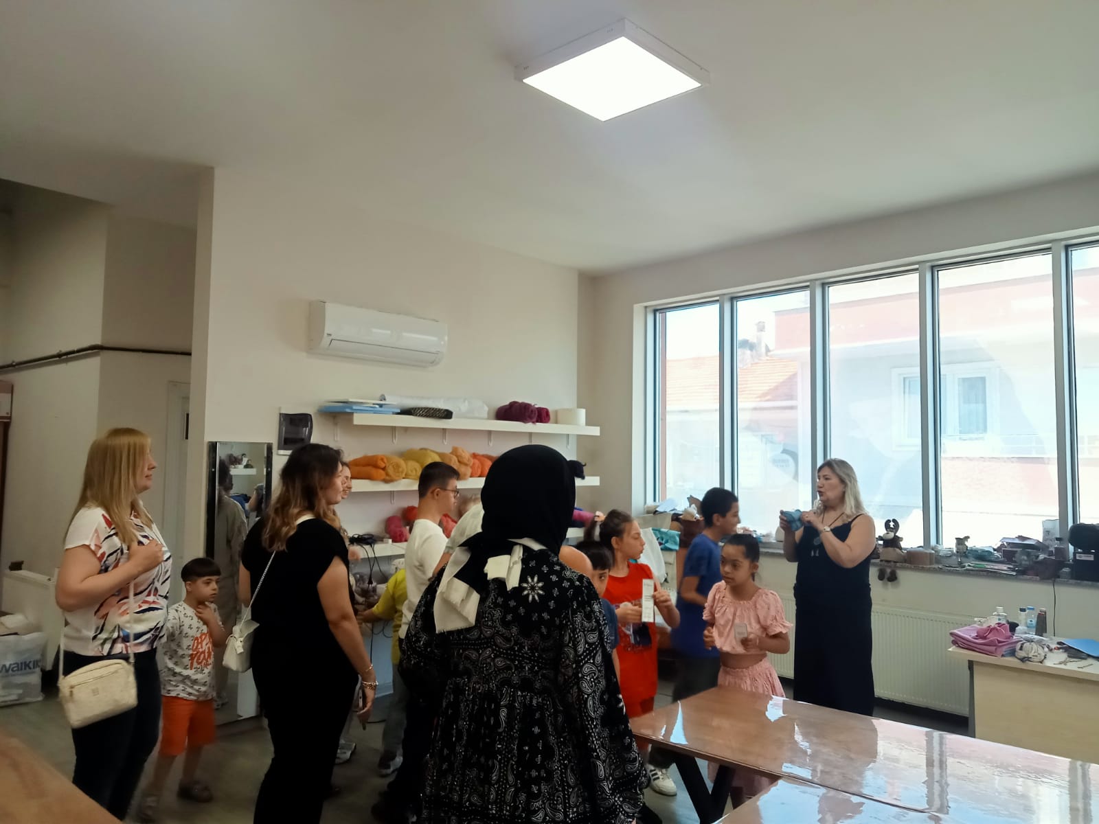 Özel Çocuklar Izgim'de Kitaplarla Ve El Sanatlariyla Tanisti (5)