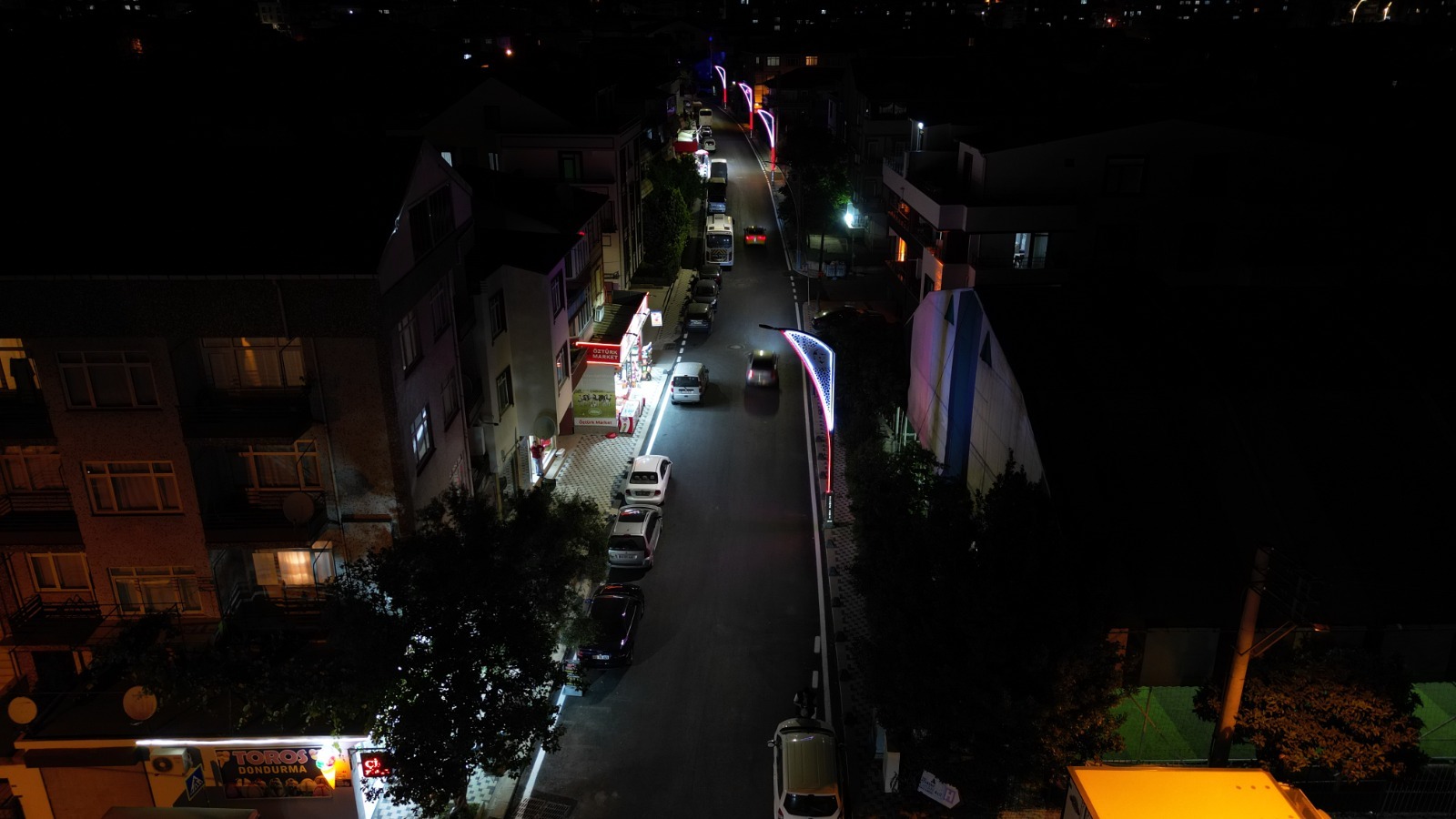 Sehit Kazim Caddesi Atatürk'ün Isigiyla Aydinlaniyor (3)