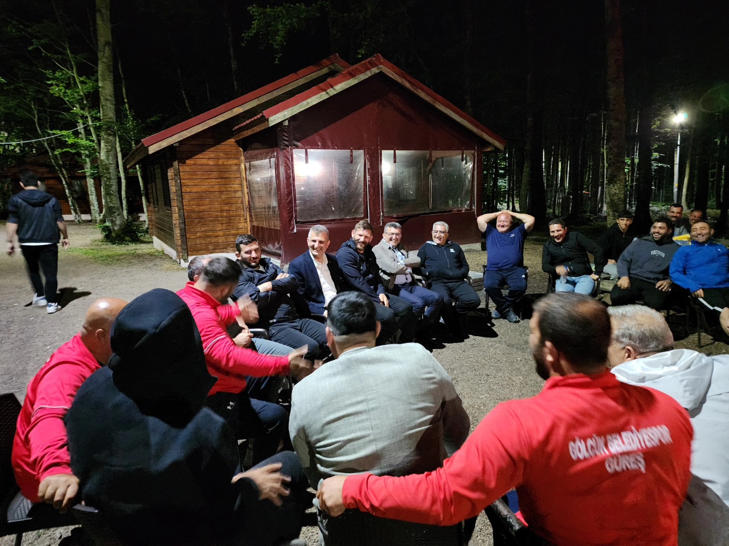 Sezer’den Pehlivanlara Destek 8