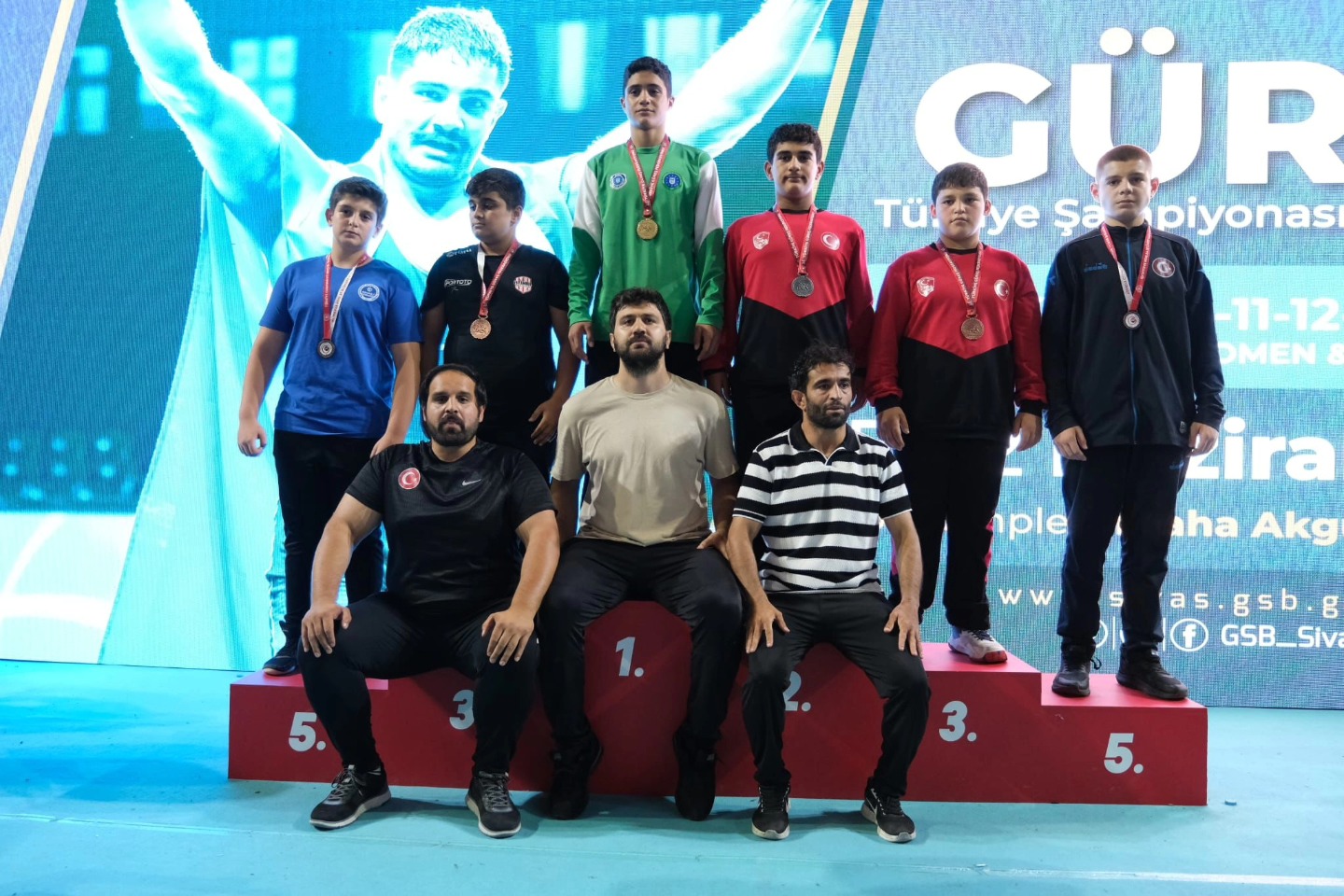Sivas’ta Kağıtspor Rüzgarı Esti 4