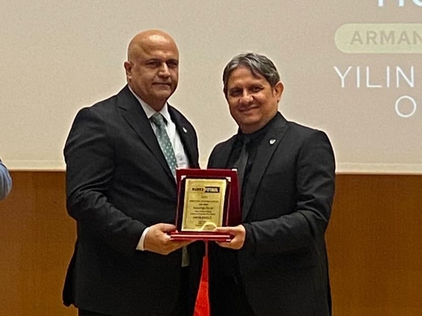 Yiğit Özcan’a Onur Ödülü 1