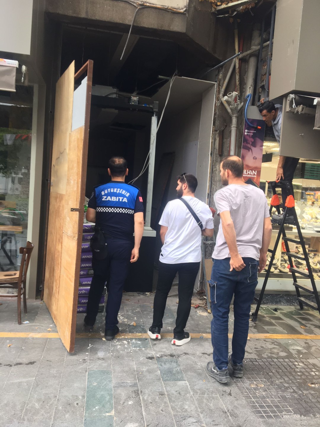 Zabıta Ekiplerinden Yks Mesaisi (2)